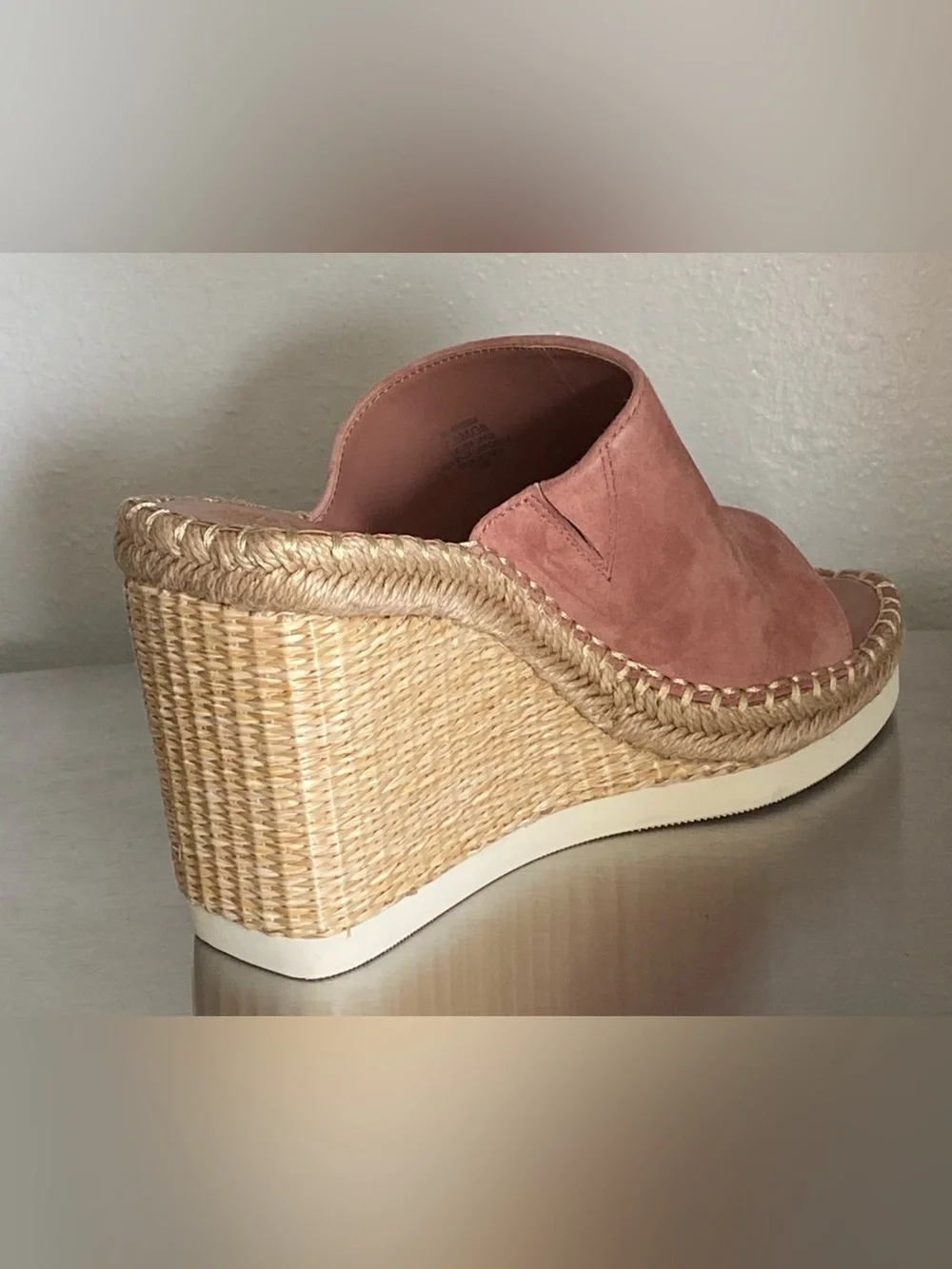 Vince Camuto new womens